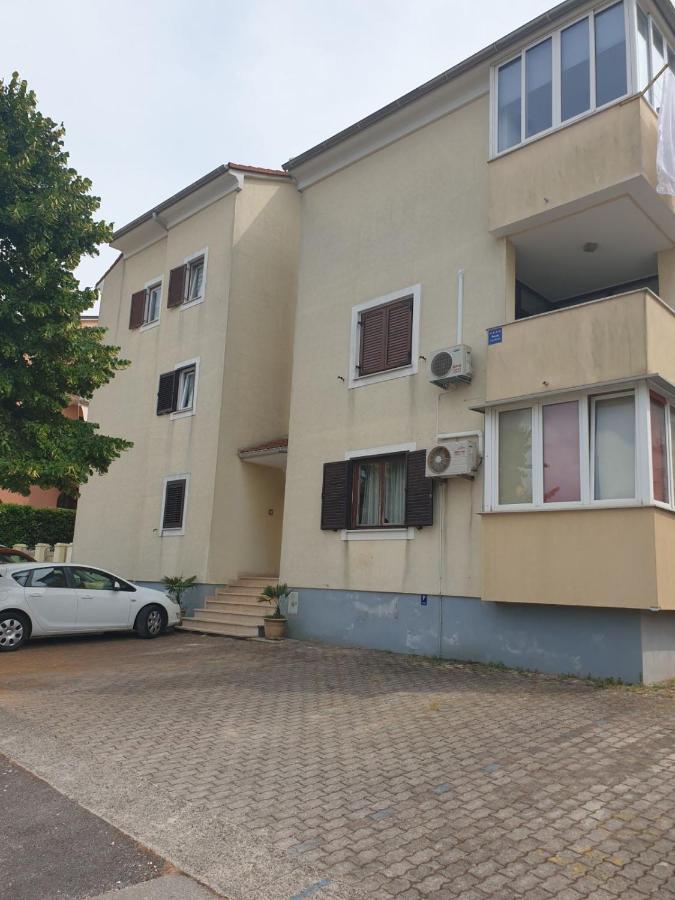 רוביני Apartment Lara מראה חיצוני תמונה